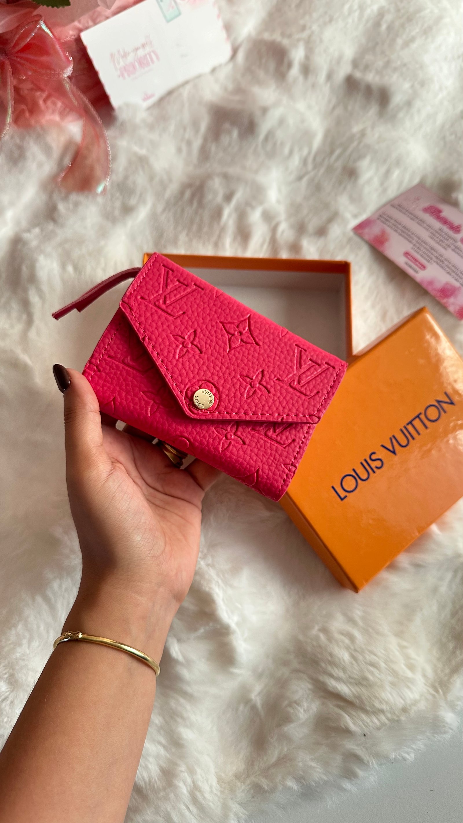 Porte monnaie louis Vuitton rose 